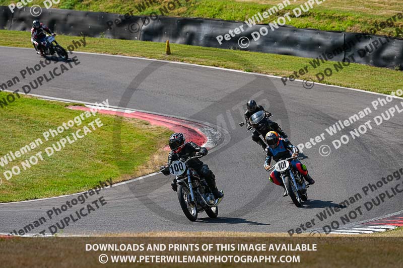 cadwell park;cadwell park photographs;cadwell trackday photographs;enduro digital images;event digital images;eventdigitalimages;peter wileman photography;racing digital images;trackday digital images;trackday photos